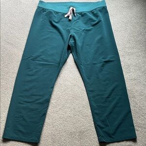 Figs women’s scrub pants